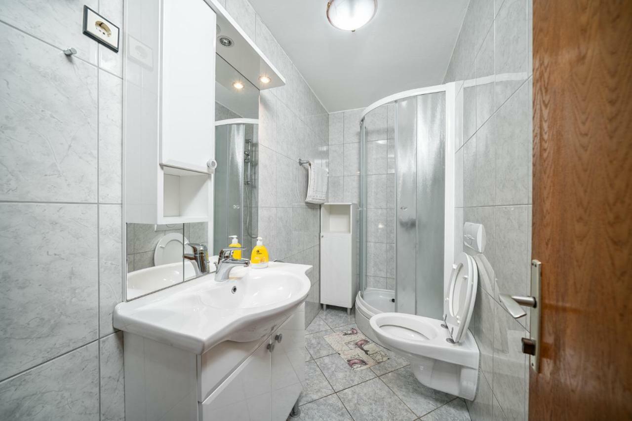 Apartmani Pataca Vodice Exterior foto